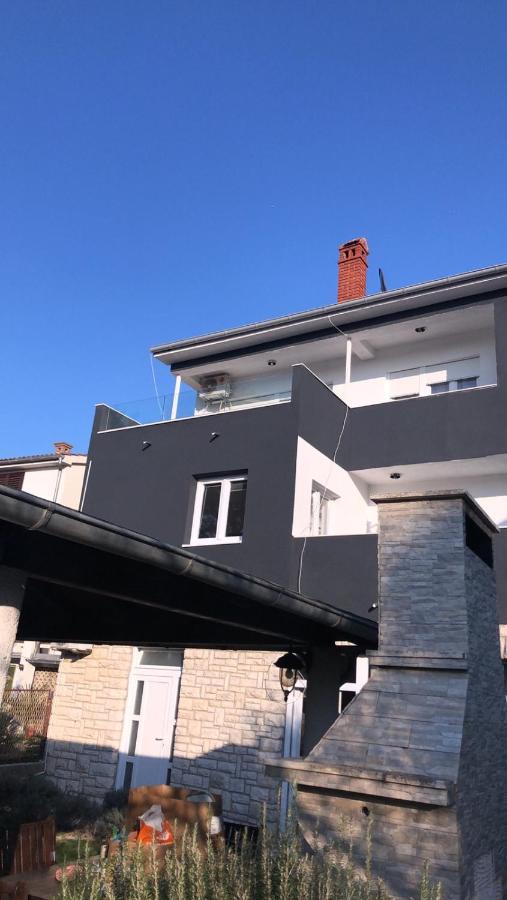 Apartment Deni PUY 외부 사진